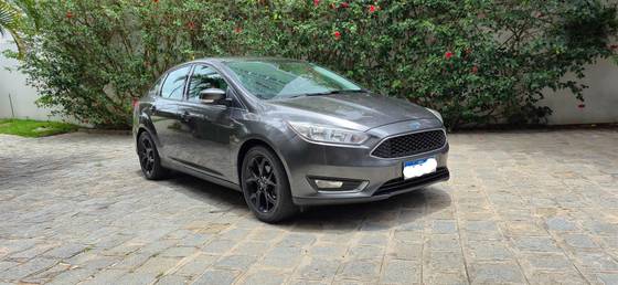 FORD FOCUS 2.0 SE PLUS FASTBACK 16V FLEX 4P POWERSHIFT FORD FOCUS 2.0 SE PLUS FASTBACK 16V FLEX 4P POWERSHIFT